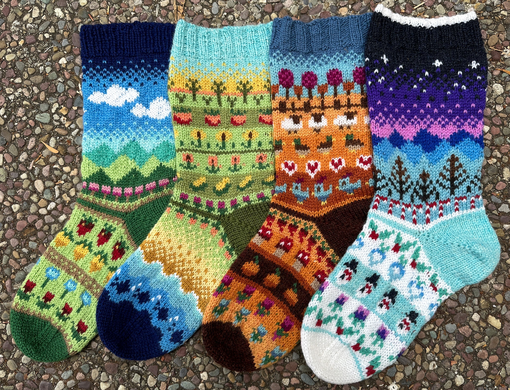 Ravelry: Sprinkle Socks pattern by Oakwood Knits
