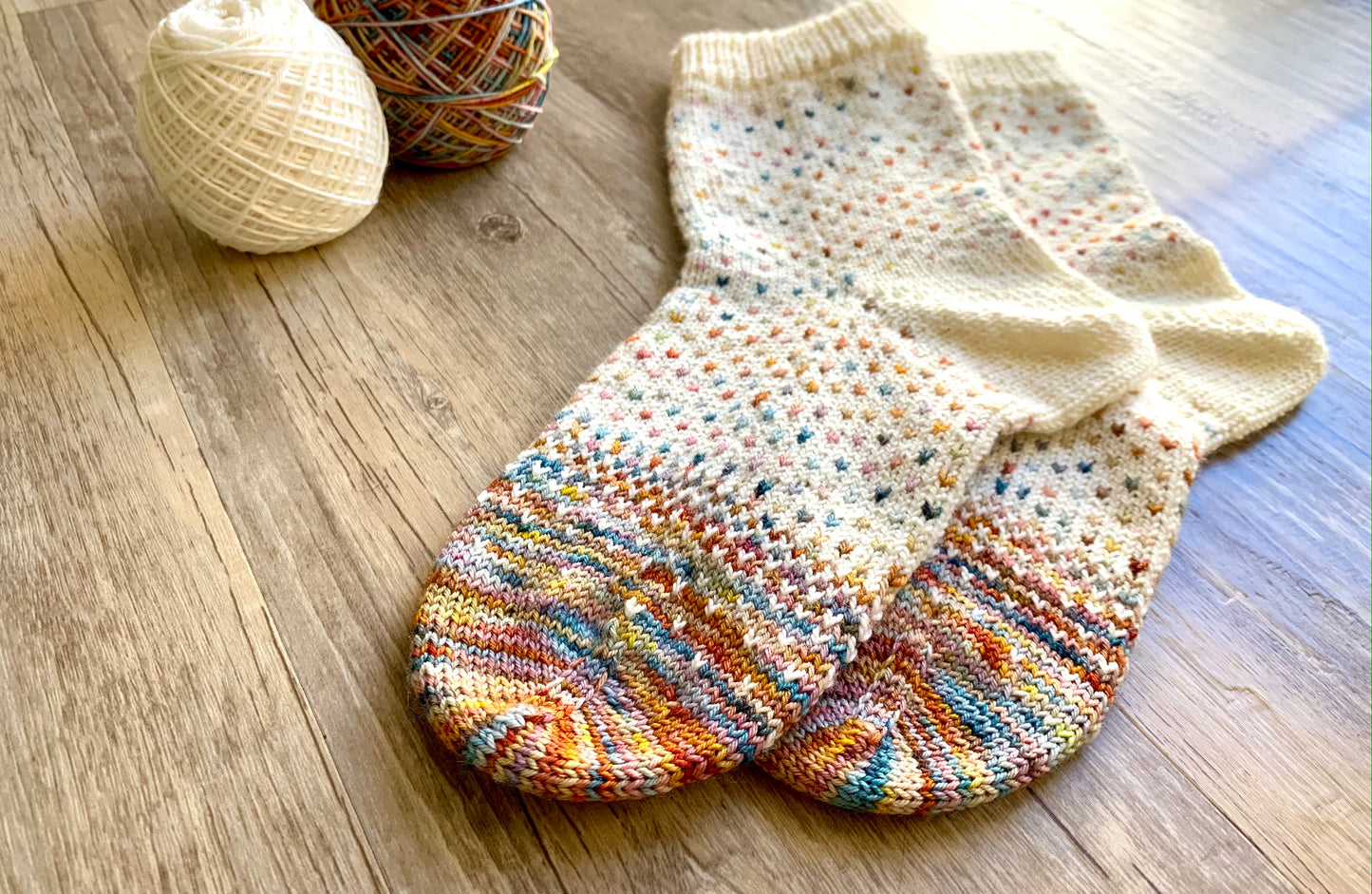 Sprinkle Socks - Knitting Pattern PDF