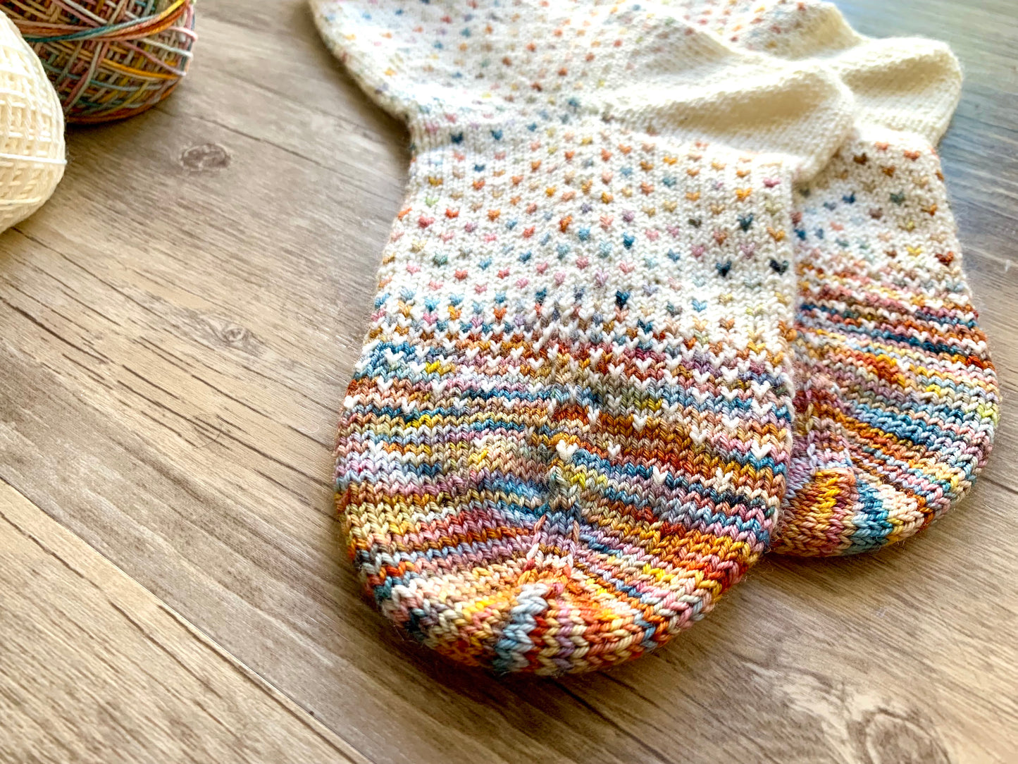 Sprinkle Socks - Knitting Pattern PDF