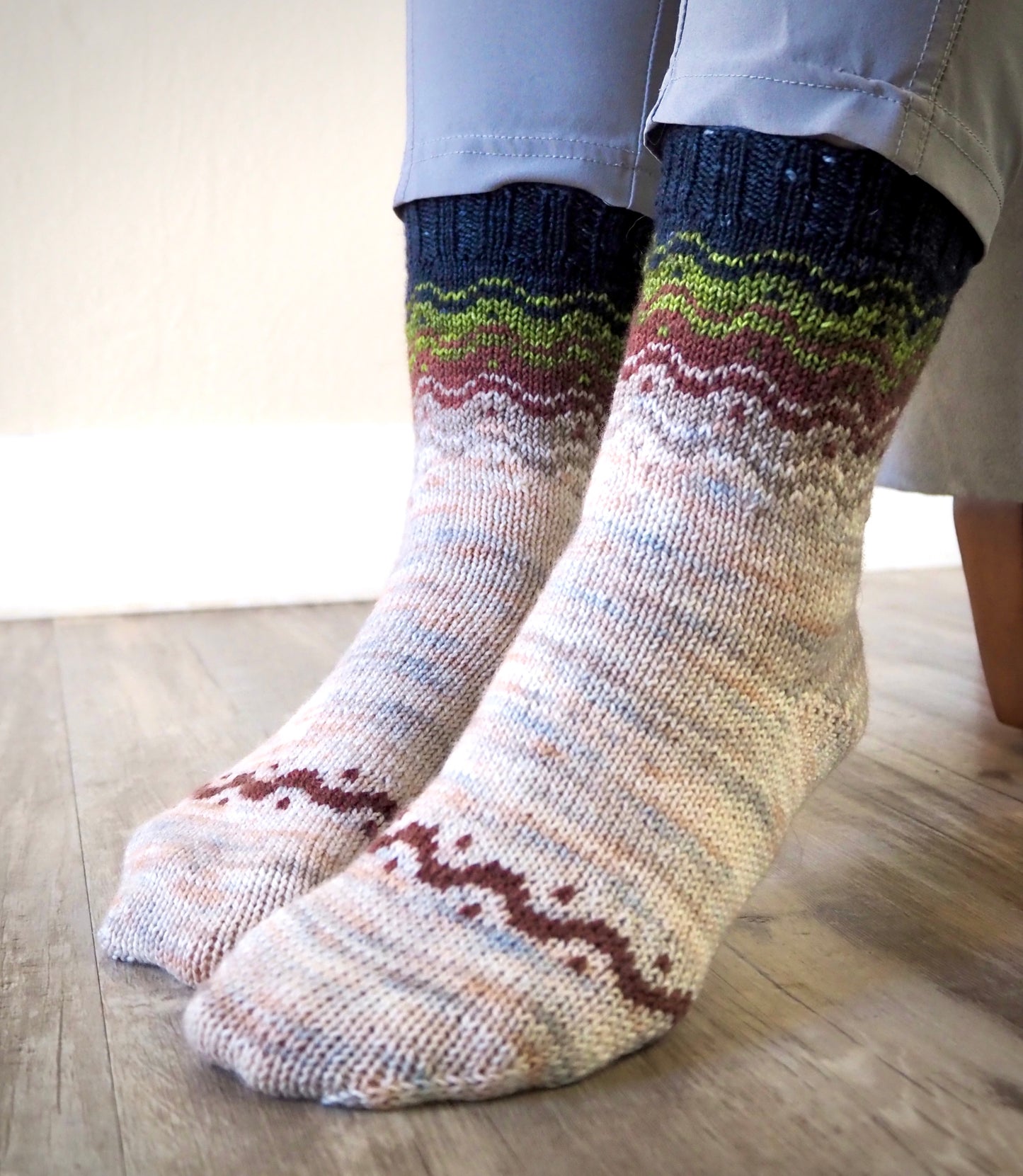 Painted Waves Socks - Knitting Pattern PDF